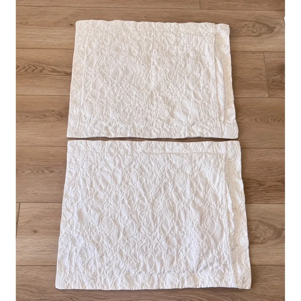 Pottery Barn Ambrosia Matelasse Sham Pair Standard Pillow IVORY‎ Floral Quilted